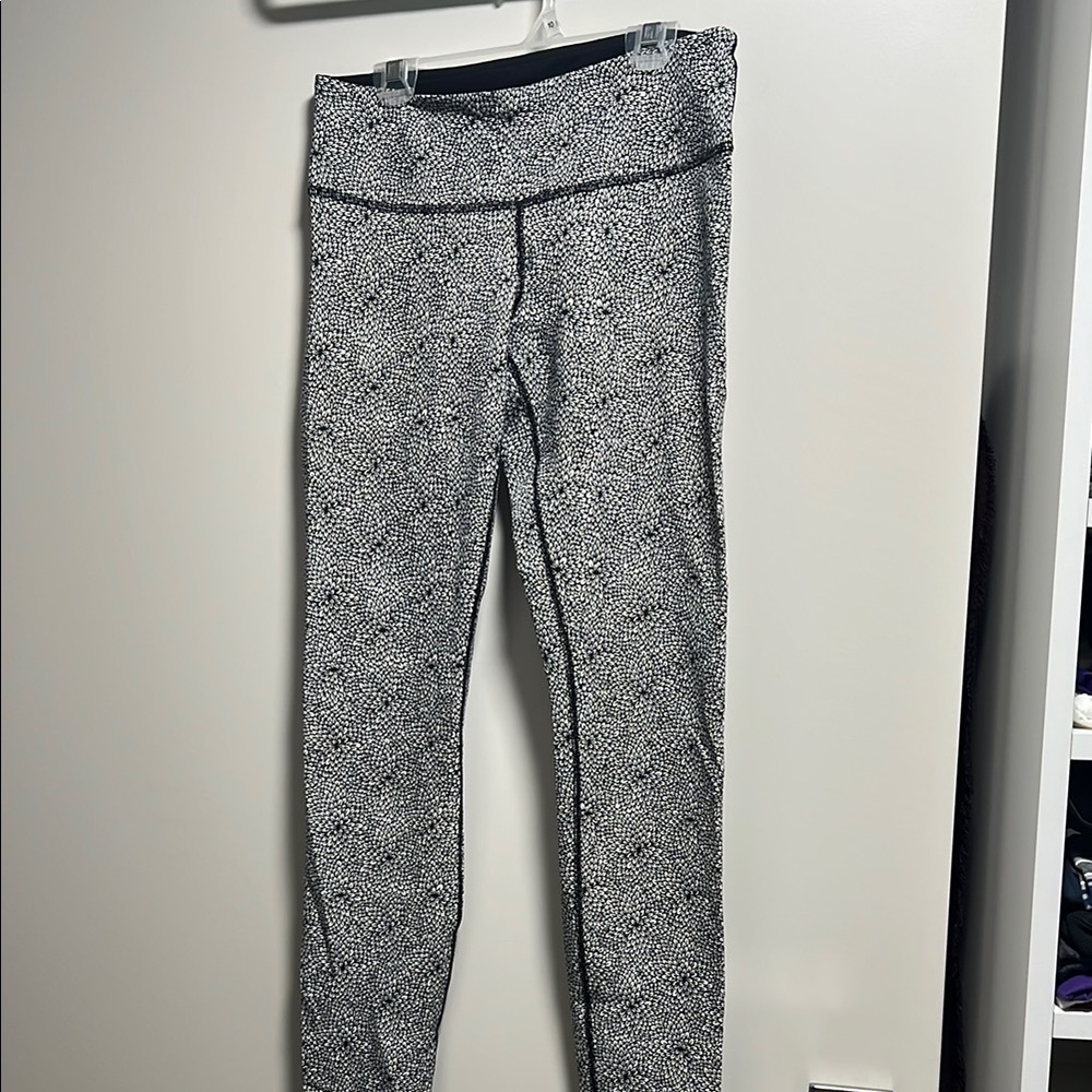 Lululemon Black and White Patterned Leggings